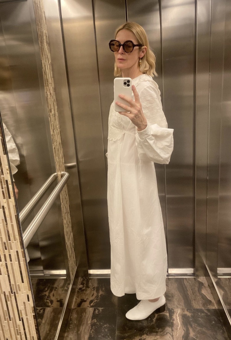 Kelly Rutherford wears a unique embroidered dress by the GUNIA Project