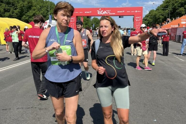 Minister of Foreign Affairs of Latvia Baiba Braže runs a half marathon to raise funds for drones for the Armed Forces of Ukraine