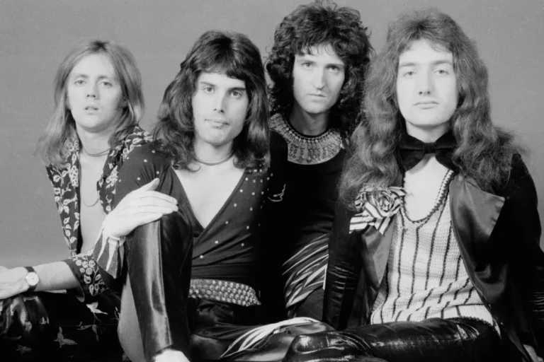 Media: Sony Music to buy Queen's music catalog for $1.27 billion
