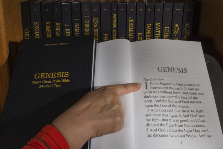 IT company Genesis to publish cult business books in Ukrainian