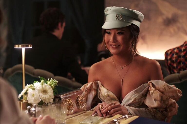 The actress wears a Baginskiy cap in the new season of Emily in Paris
