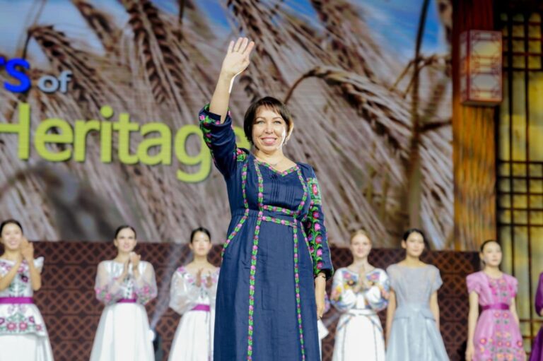 The collection of the famous Ukrainian designer was shown in Seoul