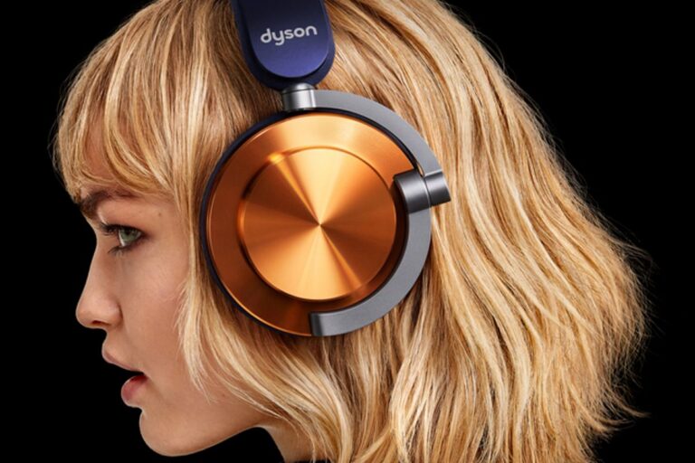 Dyson presents its first full-size headphones