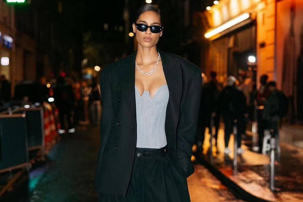 Cindy Bruna walked in Paris at night in a Frolov corset