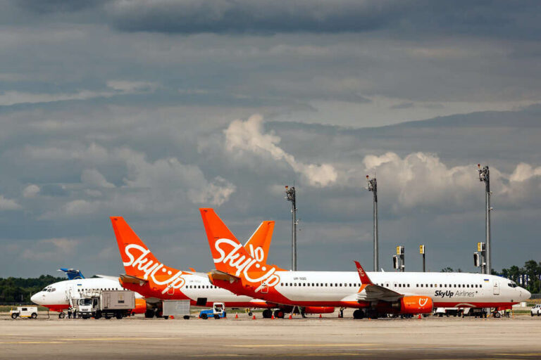 Ukrainian low-cost airline SkyUp resumes regular flights and will be based in Chisinau