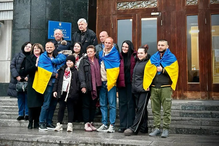 Sailors rescued from Yemeni captivity return to Ukraine