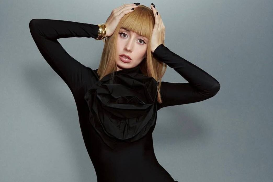 Tanya Muinho wins MTV Japan - award for video for Lady Gaga