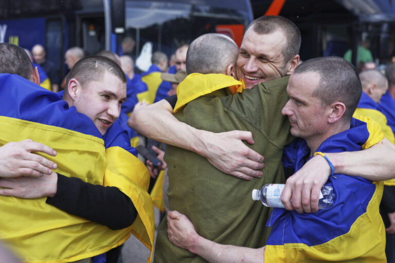 Ukraine returns 303 Ukrainians from captivity. The 1000-for-1000 exchange is complete