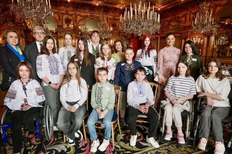 The Queen and Crown Princess of Sweden met with Ukrainian children