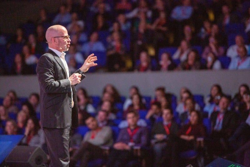 The author of the book "Go Where It's Scary..." will not come to Ukraine due to the deteriorating security situation