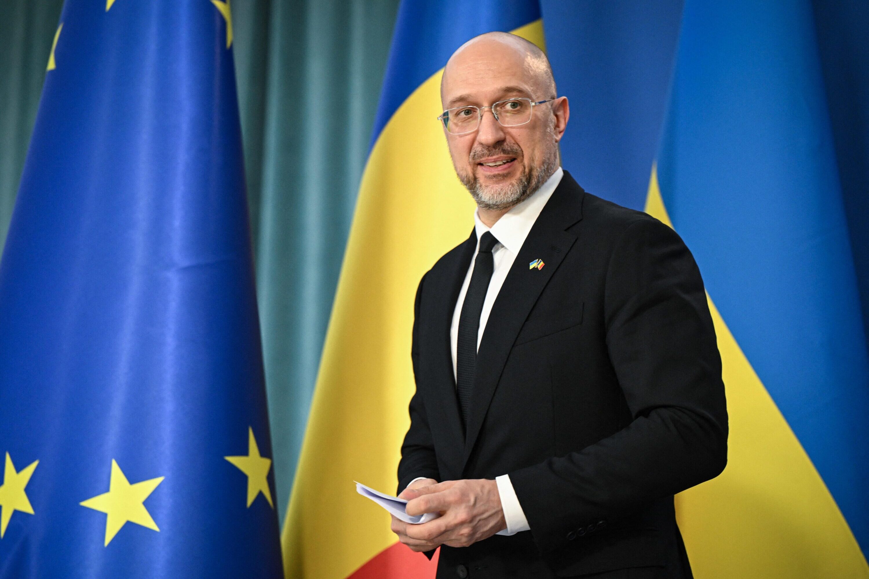 Ukraine will need at least $120 billion for defense next year