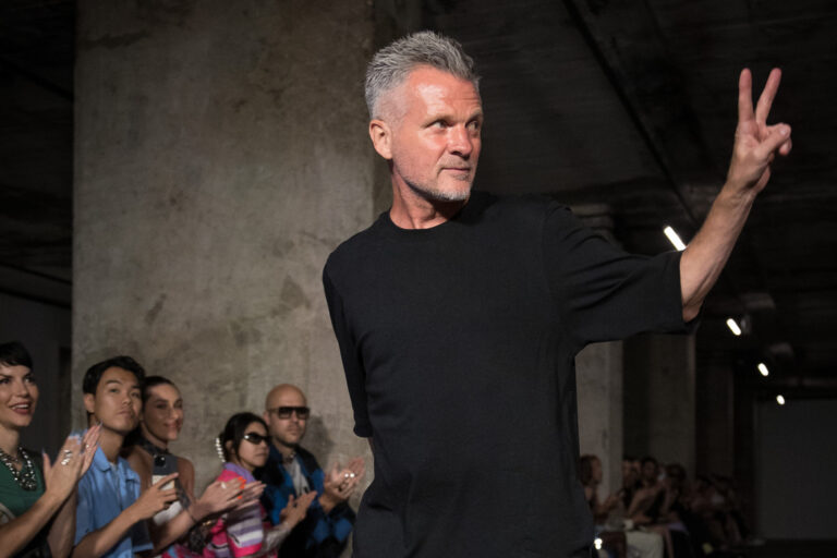 The VIKTORANISIMOV brand made its debut at Berlin Fashion Week
