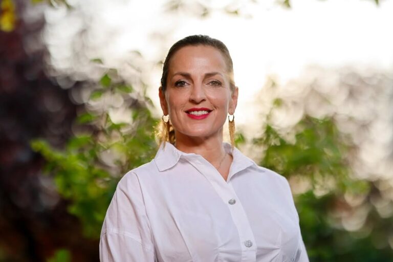 Nicole Ansari-Cox honored for supporting Ukrainian refugees