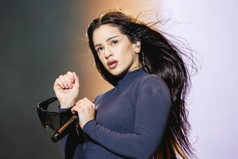 Spanish singer Rosalía sings in Ukrainian in new album