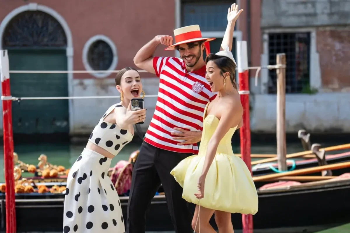 Ukrainian brands in the fifth season of "Emily in Paris" Ukrainian brands in the fifth season of "Emily in Paris"