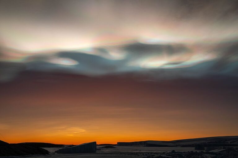 Ukrainian Polar Explorers Record Pearly Clouds in Antarctica