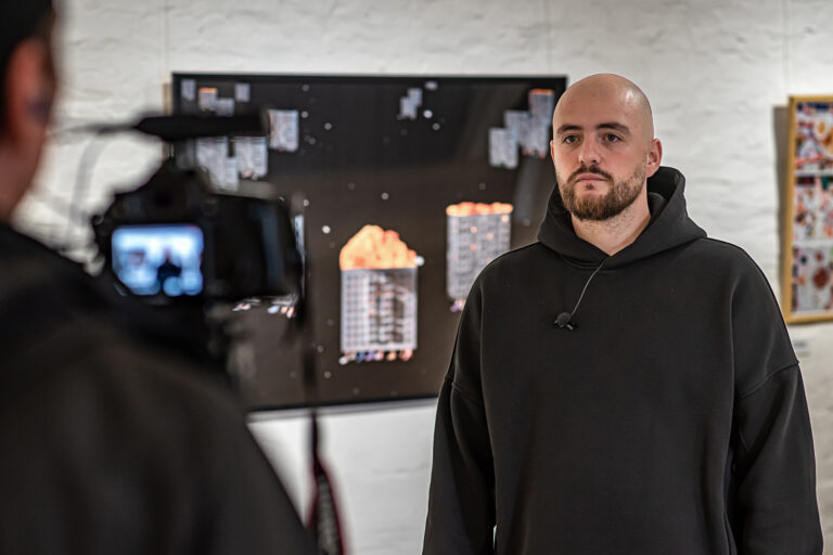 Ukrainian photographer wins prestigious international award for project “Films from the Front”