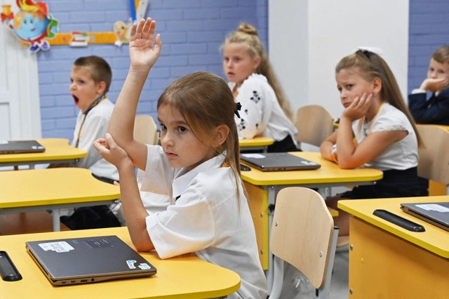 Ukraine Launches 25,000 Schools Under New Safety Protocols Amid Ongoing Conflict